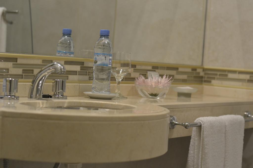 Almunecar Hotel Tartagal الغرفة الصورة