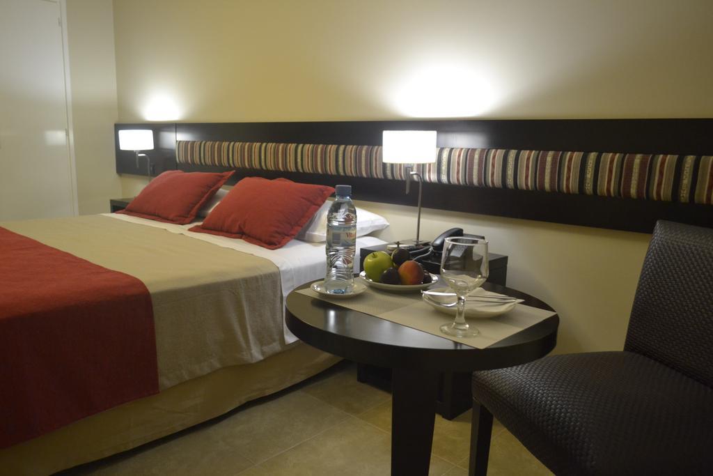 Almunecar Hotel Tartagal الغرفة الصورة